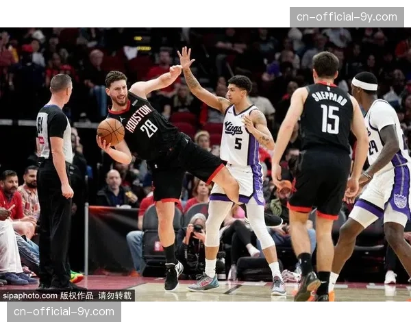 纪录之夜：国王队基根·穆雷单场命中13记三分，创队史纪录